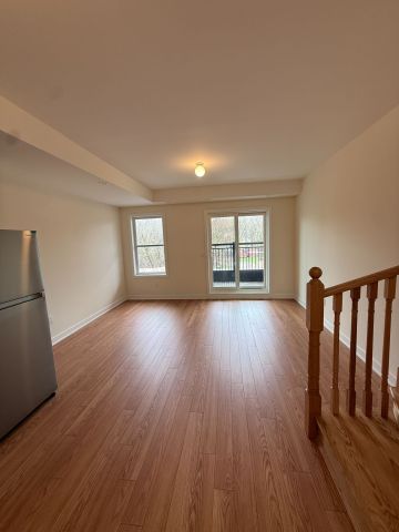 For Lease - 15100 YONGE Street Unit# 212, Aurora, Ontario - Photo 3