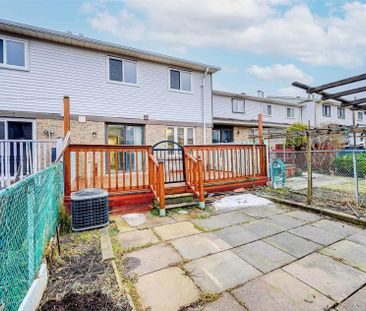 For Lease - 14 Grenbeck Drive, Toronto, Ontario - Photo 6