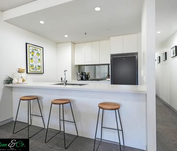 Prestigious Modern Living! - Photo 5