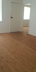 Comfortable Living in a Well-Maintained Home - Photo 4