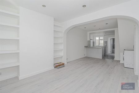 2 bedroom terraced house to rent - Photo 4