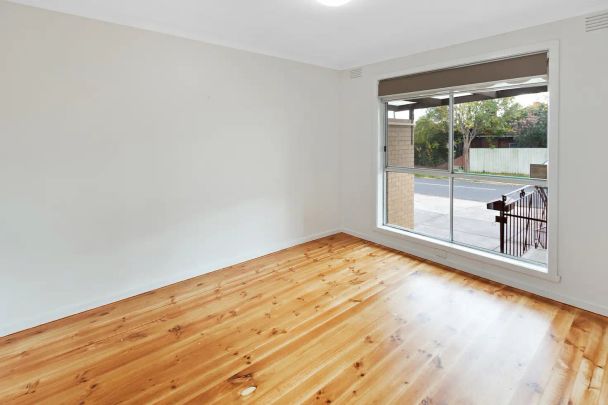 “Comfort and Space!” - Photo 1