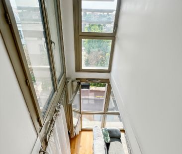 F3 en duplex, 56m2, EAUBONNE, terrasse, parking privé loué meublé - Photo 2