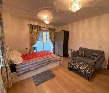 Room in a Shared Flat, Dan Court, NW10 - Photo 6