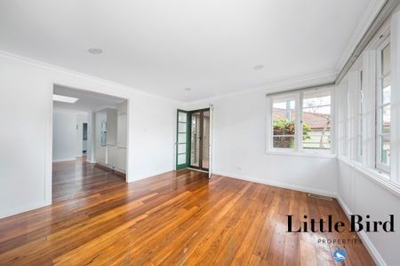 Renovated 3 Bedroom Home - Photo 3