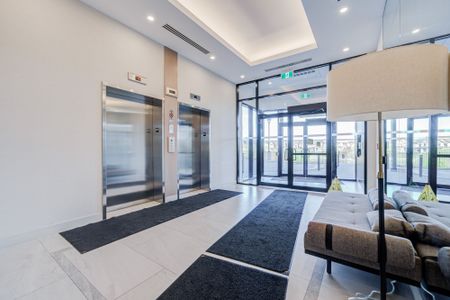 For Lease - 3265 Carding Mill Trail Unit# 510, Oakville, Ontario - Photo 3