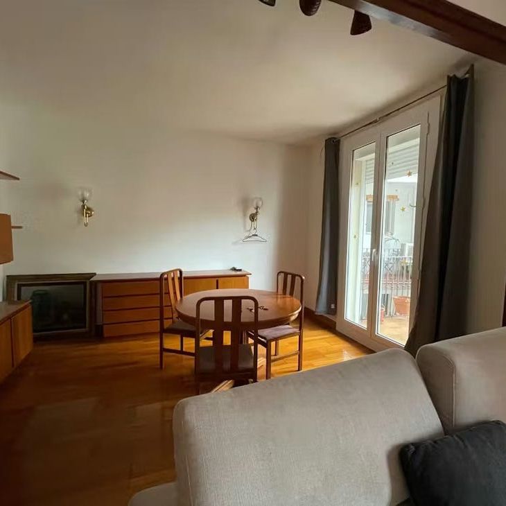 Carrer de Girona, Barcelona, Catalonia 08010 - Photo 1