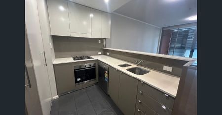 One Bedroom + Study Resort Style Apartment in the Heart of Maroubra Junction - Photo 4