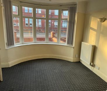 3 Bed Detached House, Lily Lane, M9 - Photo 1