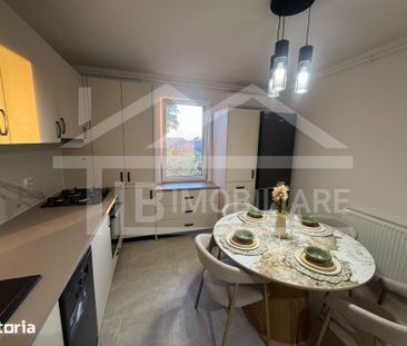 Apartament cu 2 camere, 55 mp, decomandat, Zona UMFST - Photo 3