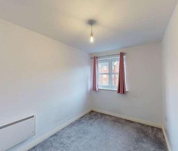 Astley Brook Close, Bolton, BL1 - Photo 4