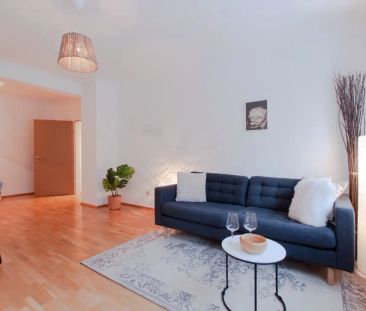 Helle Mietwohnung im Souterrain mit frischer Sanierung - Photo 1