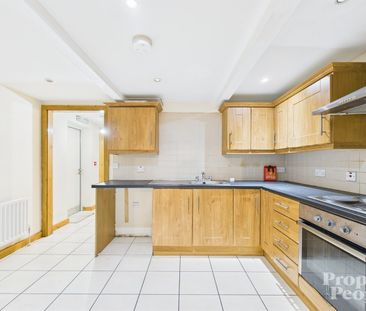 APT 1, 13, Kinnaird Terrace, Belfast, BT14 6BN - Photo 4