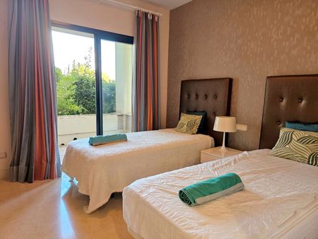 Piso de alquiler en Calle la Pacheca Alta, 22, Benahavís pueblo - Photo 5