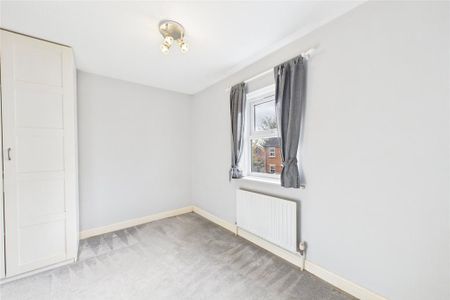 2 bedroom semi-detached house to rent - Photo 4