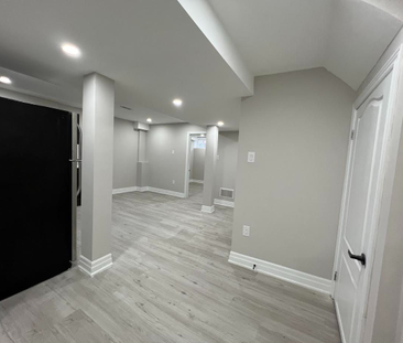 For Lease - 140 Finegan Circle Unit# Basement, Brampton, Ontario - Photo 3