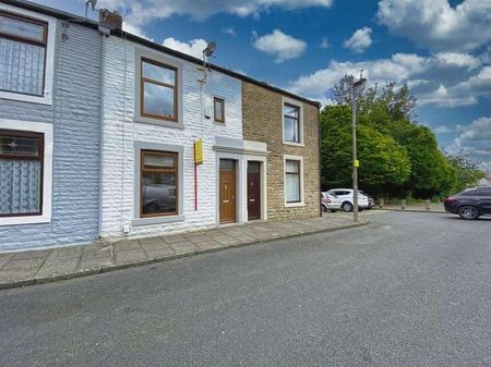 Dean Street, Lynwood Area, Darwen, BB3 - Photo 2