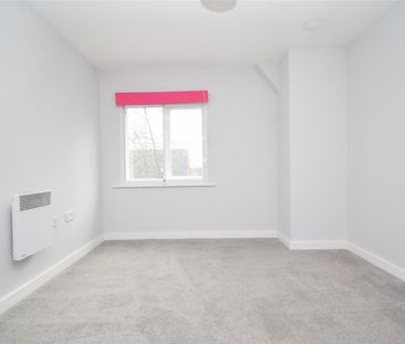 Bracken Green, East Ardsley, Wakefield - Photo 1