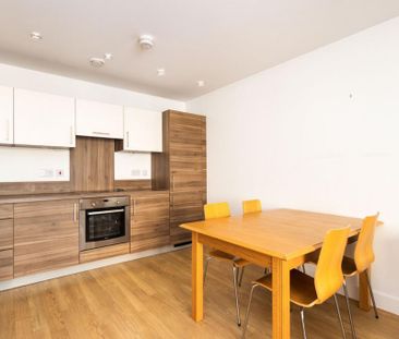 2 bedroom flat to rent - Photo 6