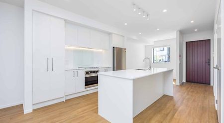 4/24 Peihana Road Hobsonville - Photo 2