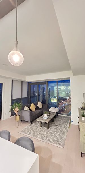 Modern well maintained condo - unobstructed view with Parking! - Photo 1