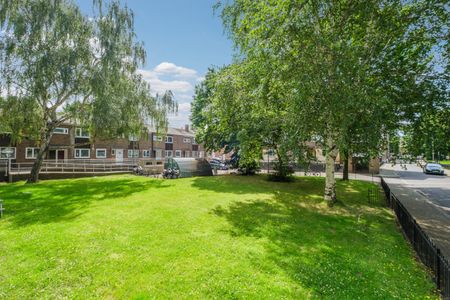 Batten Street, London, SW11 - Photo 5