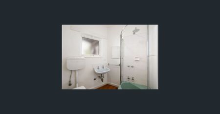 One Bedroom with Townhouse Layout - Photo 5