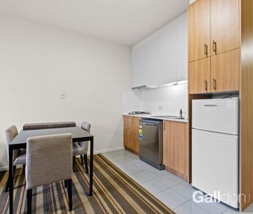 Fully Furnished apartment light-filled - Photo 5