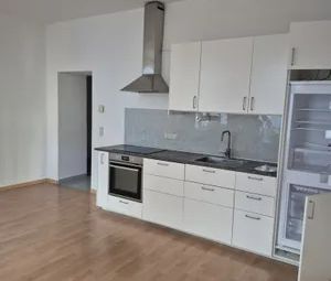 Gepflegte 2 Zimmerwohnung mit Küche und Eckzimmer - Foto 1