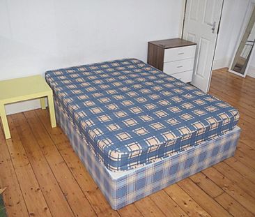 5 bedroom terraced house to rent - Photo 4