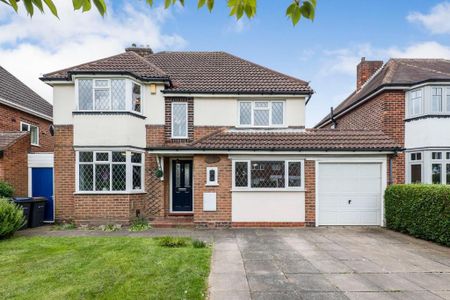 4 bedroom detached house to rent - Photo 3