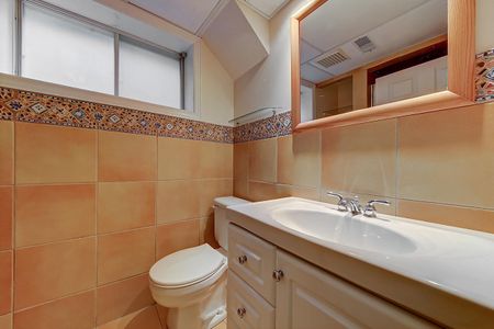 For Lease - 463 Avon Crescent, Oakville, Ontario - Photo 3