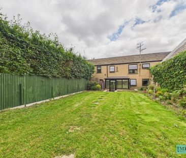 4 bedroom semi-detached house to rent - Photo 5