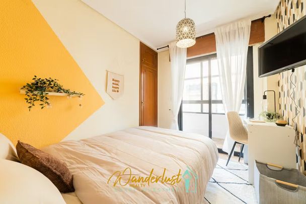 Carrer de Sant Vicent Màrtir, Valencia, Valencian Community 46002 - Photo 1