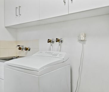 Peaceful & Private Ground Floor Unit Moments from the Beach - Photo 1