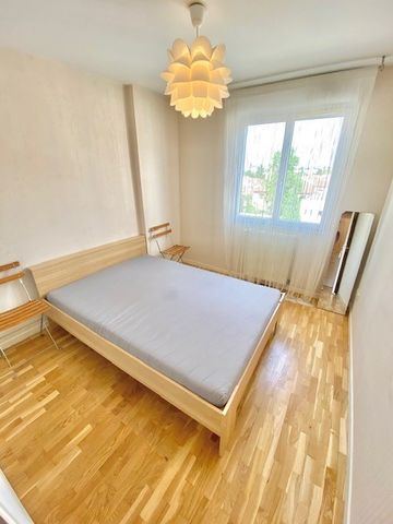 Location Appartement 2 pièces Meublé 45m² VILLEURBANNE 69100 - Photo 2