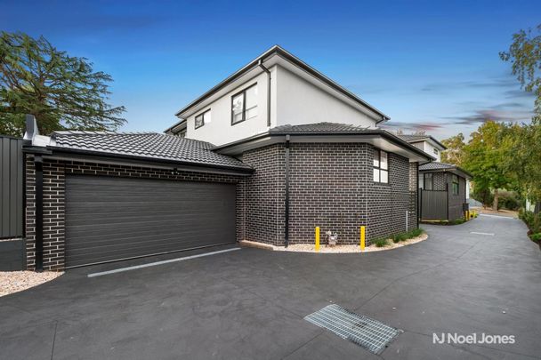 2/8 Fyfe Avenue, RINGWOOD - Photo 1