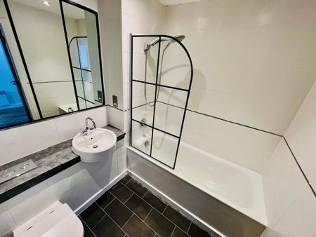 2 bedroom apartment to rent - Photo 3