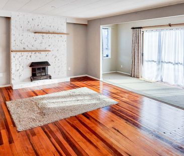 Charming 2 Bedroom House in Best Street, Wainuiomata - Photo 1