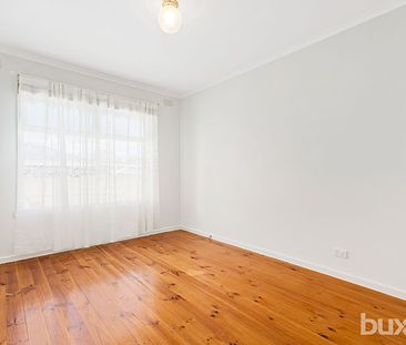 SPACIOUS AND BRIGHT 2BR UNIT - Photo 6