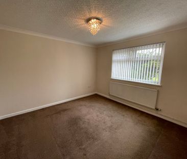 Frederick Place, Swansea, SA7 - Photo 5