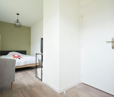 GENERAL FRERE D Roommate 3 Bedrooms at Amiens - Photo 2