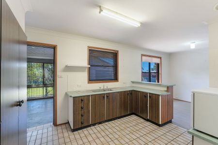 2 Jurd Street, Cessnock NSW 2325 - House For Rent | Domain - Photo 2