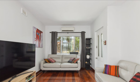 Luscious! Top Locale. River View! Ultra-convenient life style! - Photo 4