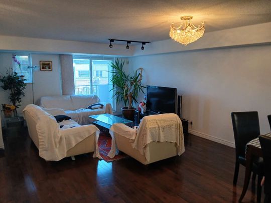 For Lease - 312 Grandview Way Unit# Master Bedroom, Toronto, Ontario - Photo 1