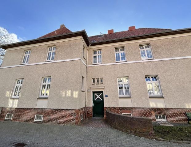 Modernisierte 2 ZKB-Balkonwohnung in Heppens zu vermieten! - Foto 1