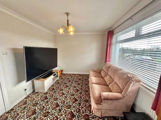 3 bedroom bungalow to rent - Photo 1