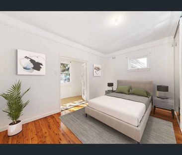 Light-Filled Coastal Living in the Heart of Tamarama - Photo 2