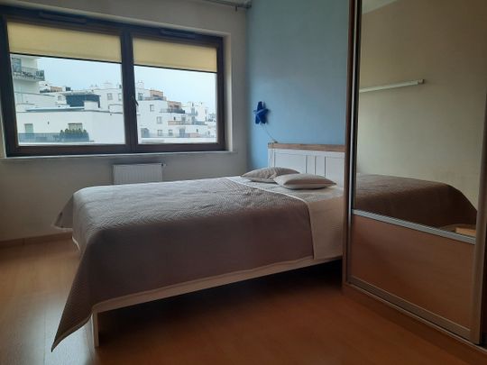 Wygodne dwa pokoje + wielki taras - Photo 1
