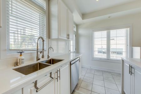 For Lease - 561 Mermaid Crescent, Mississauga, Ontario - Photo 4